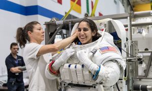 فضانورد زن ایرانی‌تبار